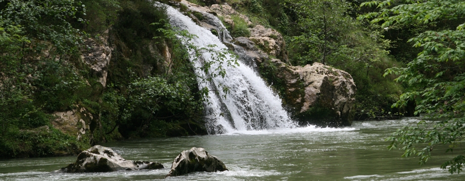 Rafting en Asturias bellos paisajes